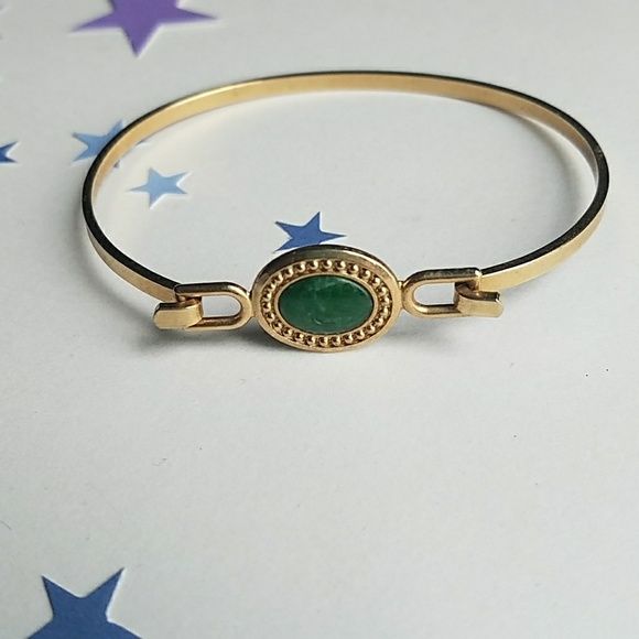 Sarah Coventry Jewelry - Vintage Sarah Coventry Fashion Flip Bracelet